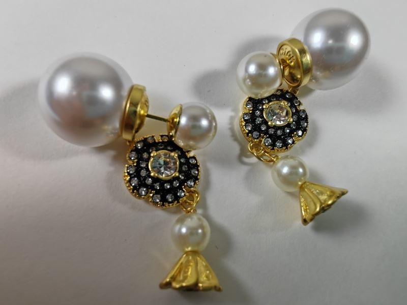 Christian Dior Earrings